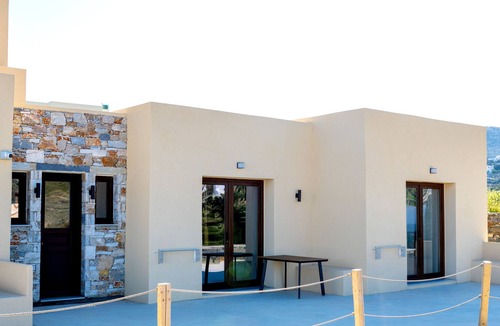 Syros House | Dipolis Luxury Apartments Syros