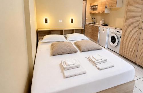 Stalida Apartment | Dolphin Studio