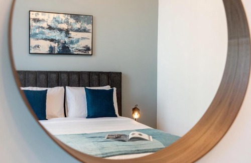 Bur Dubai Apartment | Downtown views 1 Bedroom 5 PAX direct Dubai mall