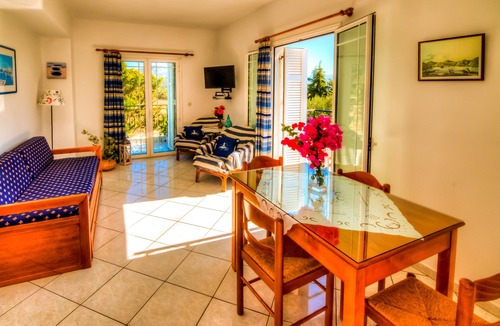 Pythagorio Apartment | Dryoussa Apartments