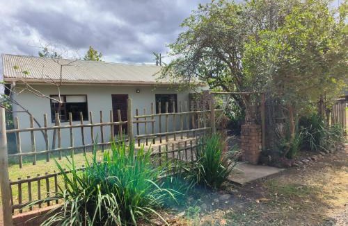 Chintsa House | Emerald Vale Ale Cottage
