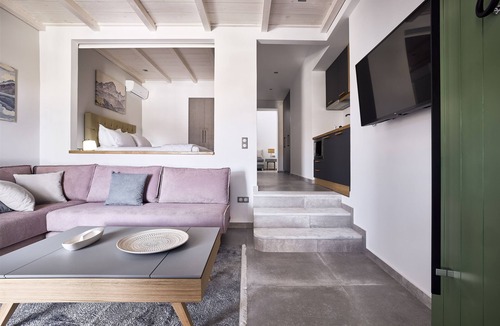 Merichas Hotel | EmGard Suites Kythnos