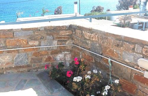 Vari House | Endless Blue from Syros - Fabrika House 1 & 2