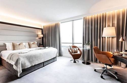 City Centre Dublin Hotel | Ensuring a Very Comfortable and Memorable Stay! Four Units, Downtown Location!