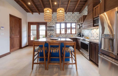 Las Catalinas Condo | Exclusive Beach club access/steps from the beach