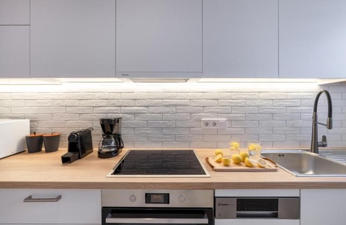 Thissio Apartment | Family-Friendly Thisseio Retreat Near Acropolis