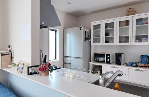 Nakakasai Apartment | First sight hut house