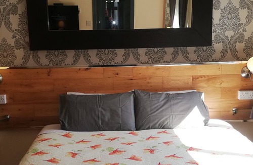 Whitehall Bed & Breakfast | FlyOver Bed and Breakfast