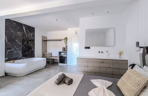 Troulos House | Giabeos