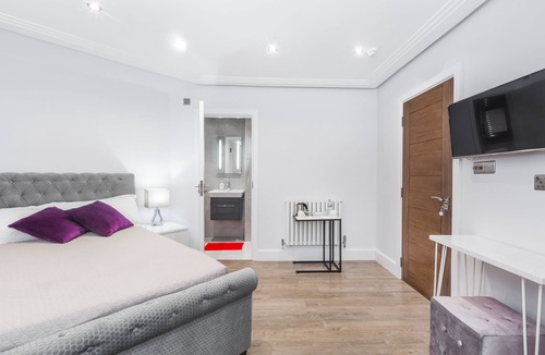 Hale House | Goldbeaters House