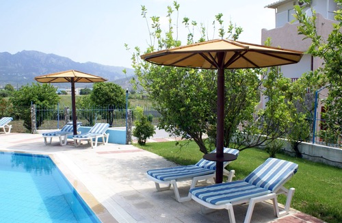 Tingaki Apartment | Golden Sun