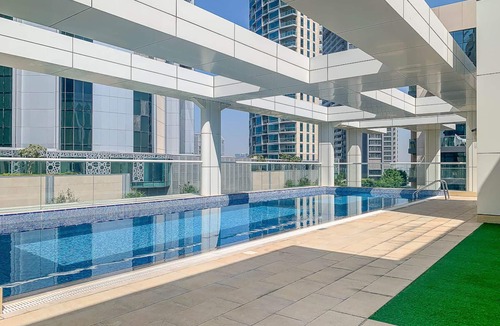 Downtown Dubai Apartment | Gorgeous Modern 2BR + Study in Downtown Dubai