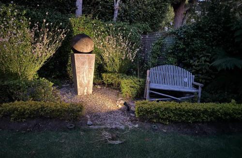 Constantia Apartment | GRACE COTTAGE Charming 2 Bed en-suite Cottage with Solar