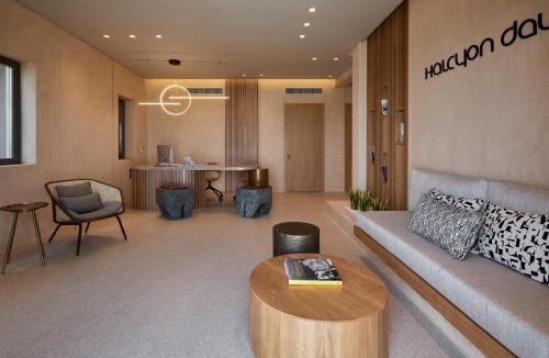Pyrgos Apartment | Halcyon Days Suites
