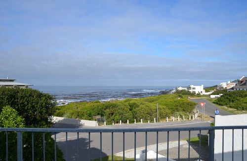 Vermont Cottage | Hermanus Beach Cottage 1