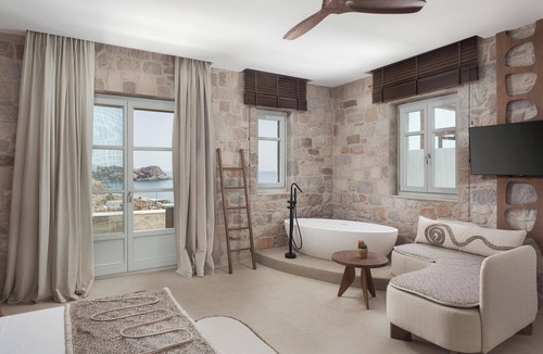Milos Bed & Breakfast | Horizon Suites Milos