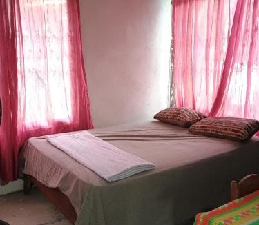 Rio Jimenez House | Hostel Guacimo