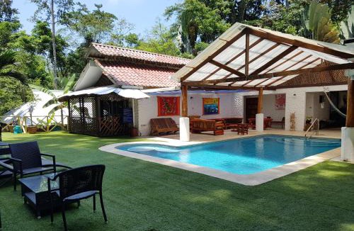 Cocles Hotel | Hotel Bugabutik