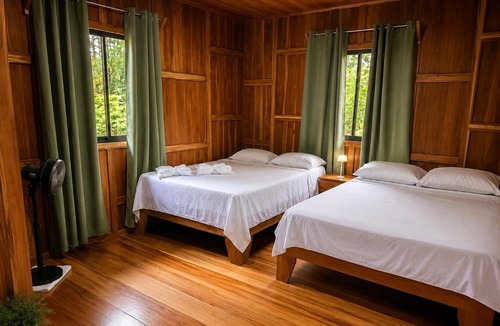 Katira Bed & Breakfast | House Rio Celeste Paradise