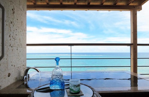Okinawa Hotel | Hyakunagaran