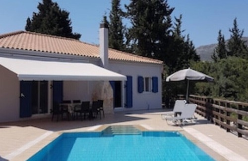 Divarata Villa | In a secluded setting with sea and mountain view. Infinity pool,10 mins to beach