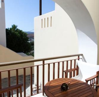Gavrio Apartment | Ionia Studios