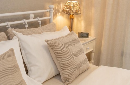 Ixia Apartment | Ixia home