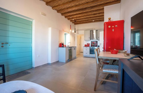Psathi Hotel | Kimolos Vibes Suites