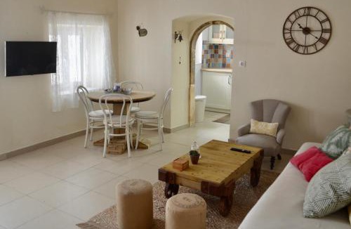 Roda House | Kind Hearted Place