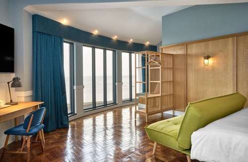 Sutton Cross Hotel | King Sitric