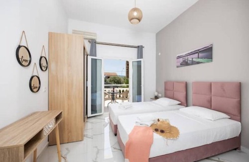 Roda Hotel | Kosmas Deluxe Studio – A Sun-Kissed Escape in Roda