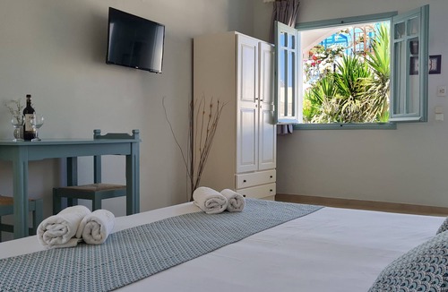 Kato Stalos Hotel | Kurmulis Studios, Studio with Pool View!