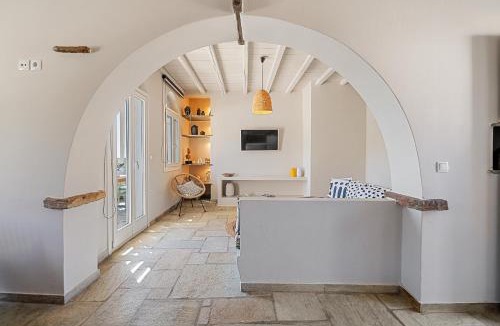 Exomvourgo Villa | Kyma