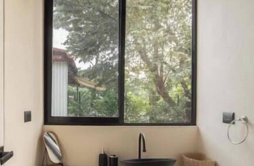 Santa Barbara House | La Pastillita Rooftop Hideaway - 2 bedroom house surrounded by nature