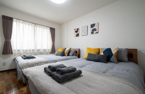 Higashi Apartment | Labradorite