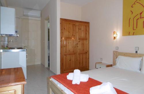 Lefkada Town Hotel | LEFKADIOS HERN studios