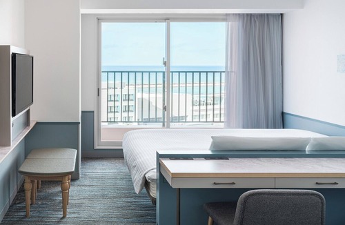 Mihama Hotel | Lequ Okinawa Chatan Spa & Resort