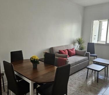Cova da Piedade Apartment | Light Spacious Almada Apartment