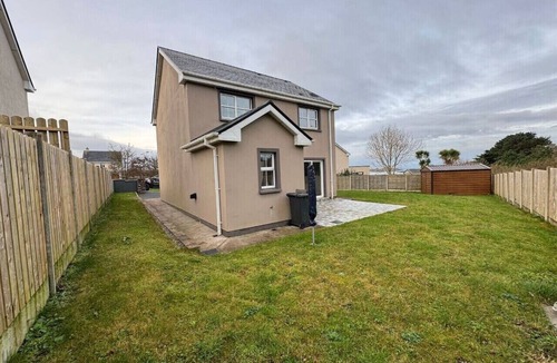 Cahirciveen House | Lighthouse View - Cahersiveen