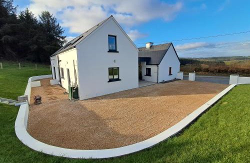 Shanavooneen House | Lisroe Cottage