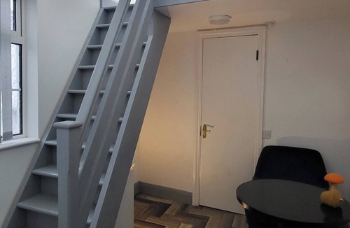 Cork Apartment | Loft Style-1Br-WalkinShower-WiFi-Central Cork