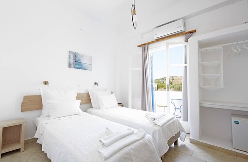 Piso Livadi Hotel | Londos