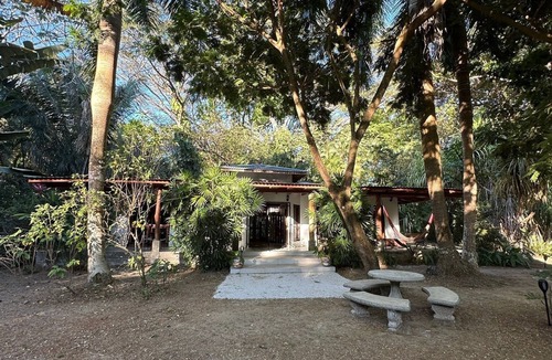 Cabuya House | Luxury Jungle Villa w/Paradise Garden, Pool and Beach Walk