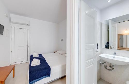 Tourlos Hotel | Makis Place