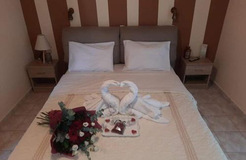 Mousata Apartment | Marinos Studios at Lourdata village