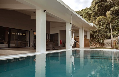 Okinawa Villa | MARINX POOLVILLA NAKANDAKARI