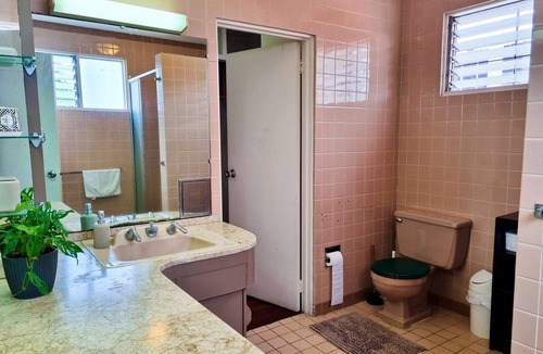 Mata Redonda House | Master room w/private bathroom