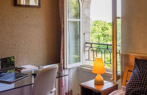 Auch Bed & Breakfast | Middle room with shared bathroom