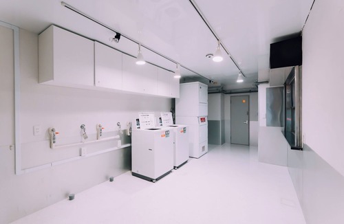 Minami Apartment | Minimalist Loft 1003