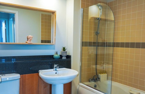 Ballsbridge Apartment | Modern 2 bed, 2 bath Apartment in Dublin 4